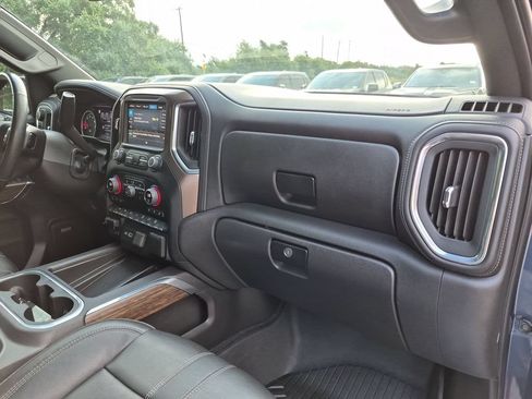 Used 2022 Chevrolet Silverado 1500 High Country w/ Safety Package II AWD/4WD image 40
