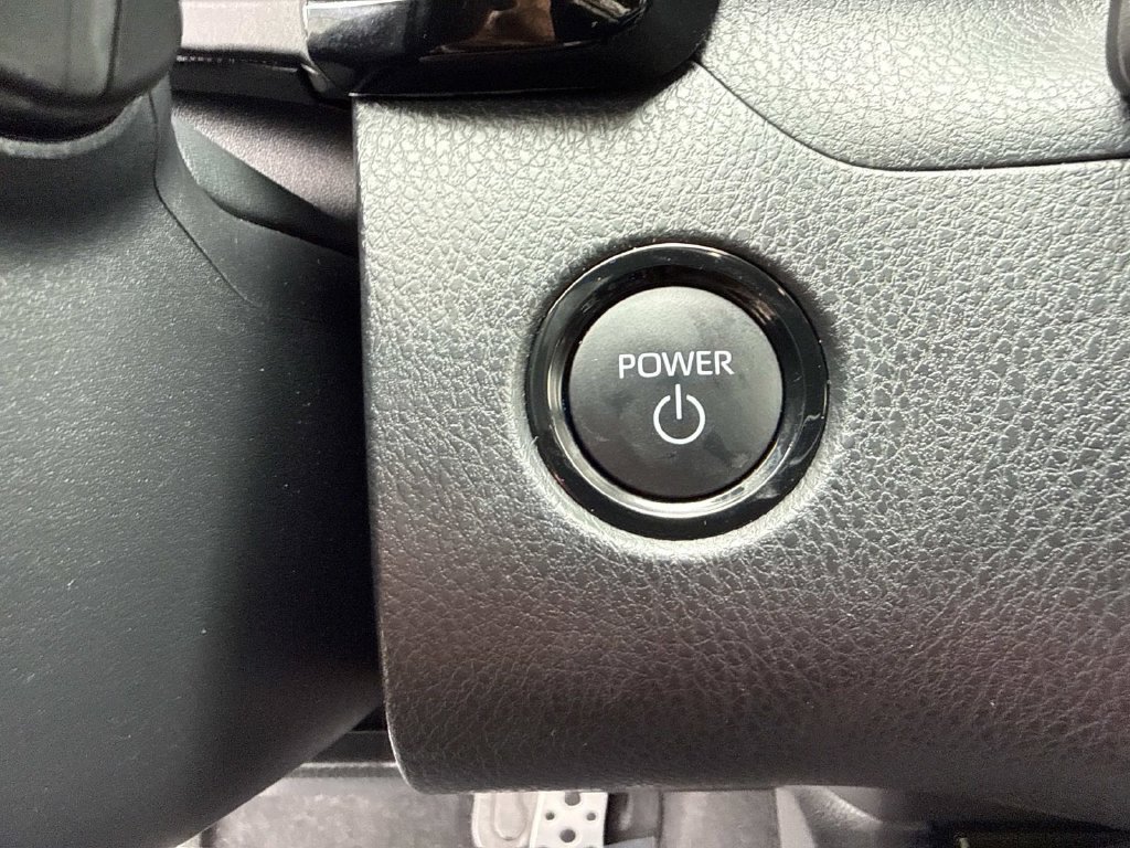 Used 2026 Toyota Camry SE FWD image 33