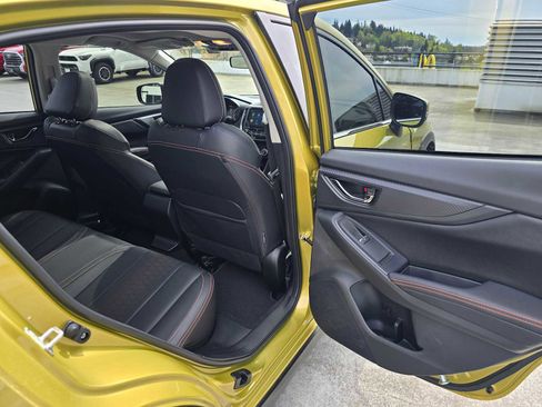 Used 2023 Subaru Crosstrek 2.5i Limited AWD/4WD image 13
