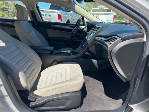 Used 2019 Ford Fusion S FWD image 10