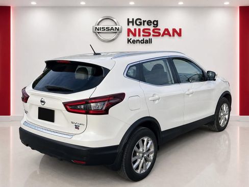 Used 2022 Nissan Rogue Sport SV w/ Technology Package AWD/4WD image 4