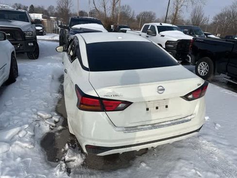 Used 2022 Nissan Altima 2.5 SV image 17