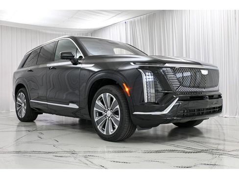 New 2026 Cadillac Vistiq Luxury image 2