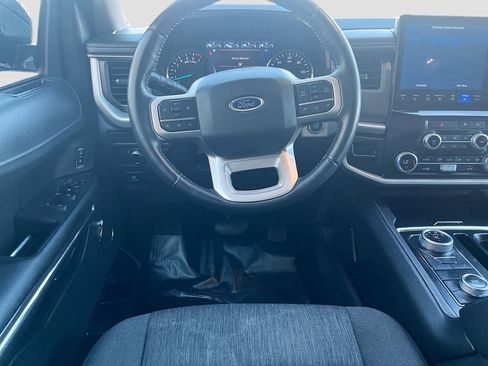 Used 2022 Ford Expedition XLT image 22