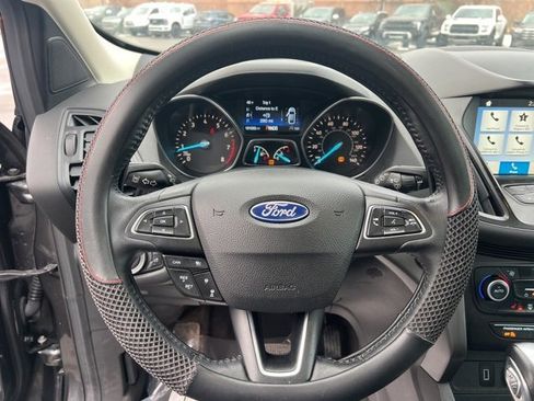 Used 2019 Ford Escape SEL image 26