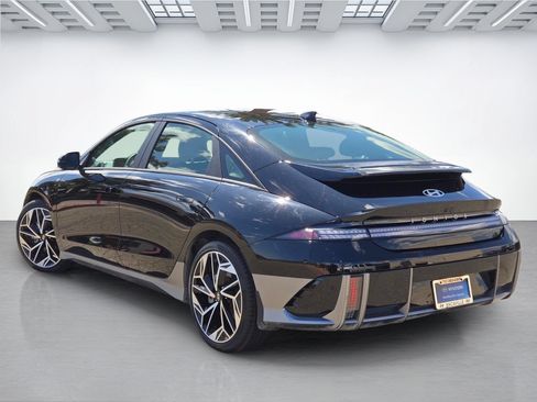 Certified 2023 Hyundai Ioniq 6 SEL RWD image 6