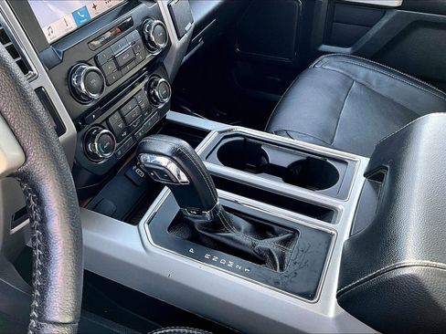 Used 2016 Ford F150 Lariat w/ Equipment Group 501A Mid image 21