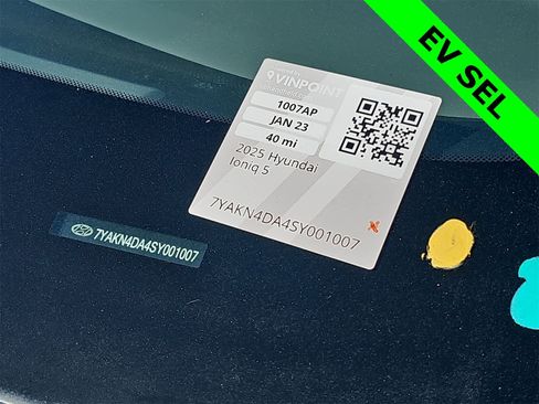 Used 2025 Hyundai Ioniq 5 SEL image 25