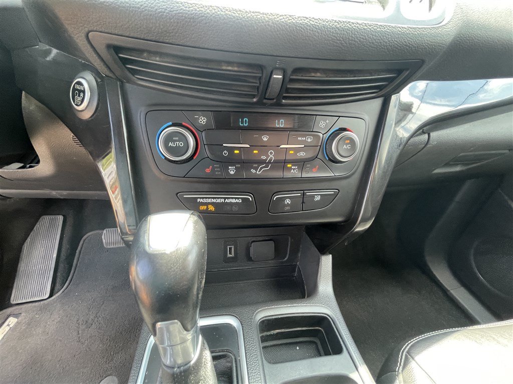 Used 2017 Ford Escape Titanium AWD/4WD image 22