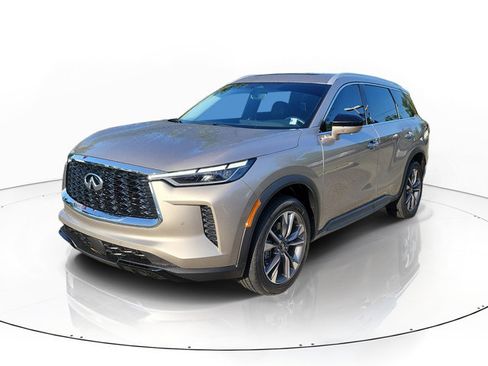 Used 2024 INFINITI QX60 Luxe AWD/4WD image 4