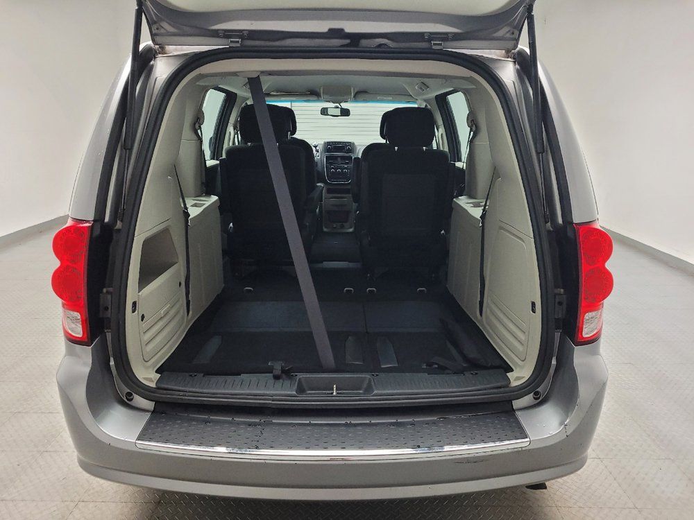 Used 2016 Dodge Grand Caravan American Value Package w/ UConnect Hands-Free Group FWD image 29
