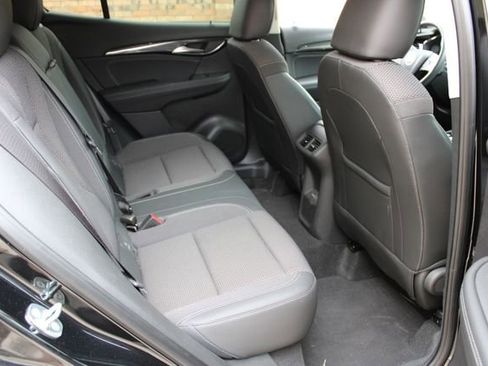 Used 2023 Buick Envision Preferred image 17