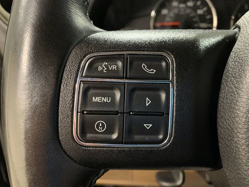 Used 2016 Jeep Wrangler Rubicon w/ Power Convenience Group AWD/4WD image 12