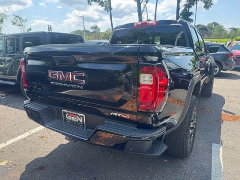 Used 2023 GMC Canyon AT4 w/ AT4 Premium Package AWD/4WD image 4