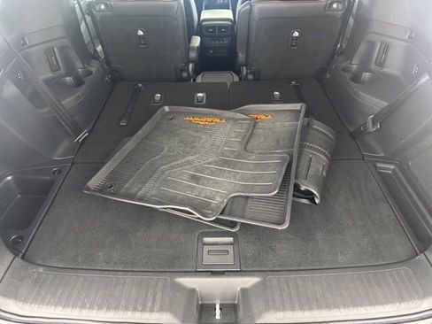 Used 2025 Honda Pilot TrailSport image 34