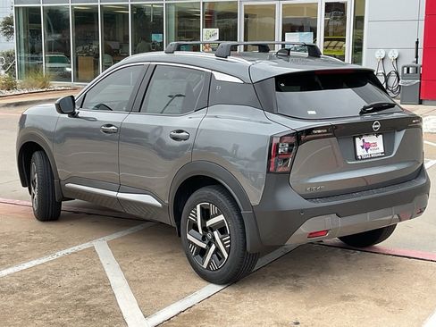 New 2026 Nissan Kicks SV image 7