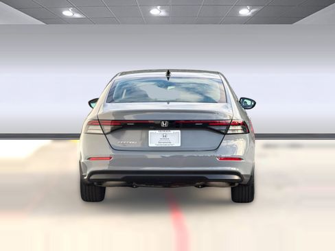 Certified 2025 Honda Accord SE image 10