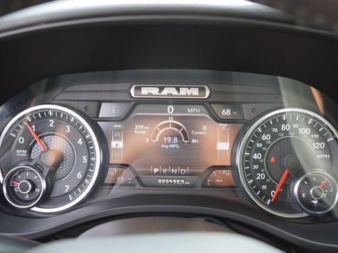 Used 2023 RAM 1500 Big Horn AWD/4WD image 35