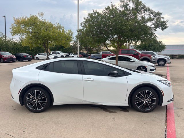 Used 2024 Toyota Prius Limited w/ Limited Premium Package FWD image 4