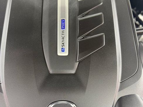 Used 2024 MAZDA CX-90 Plug-In Hybrid w/ Preferred AWD/4WD image 31