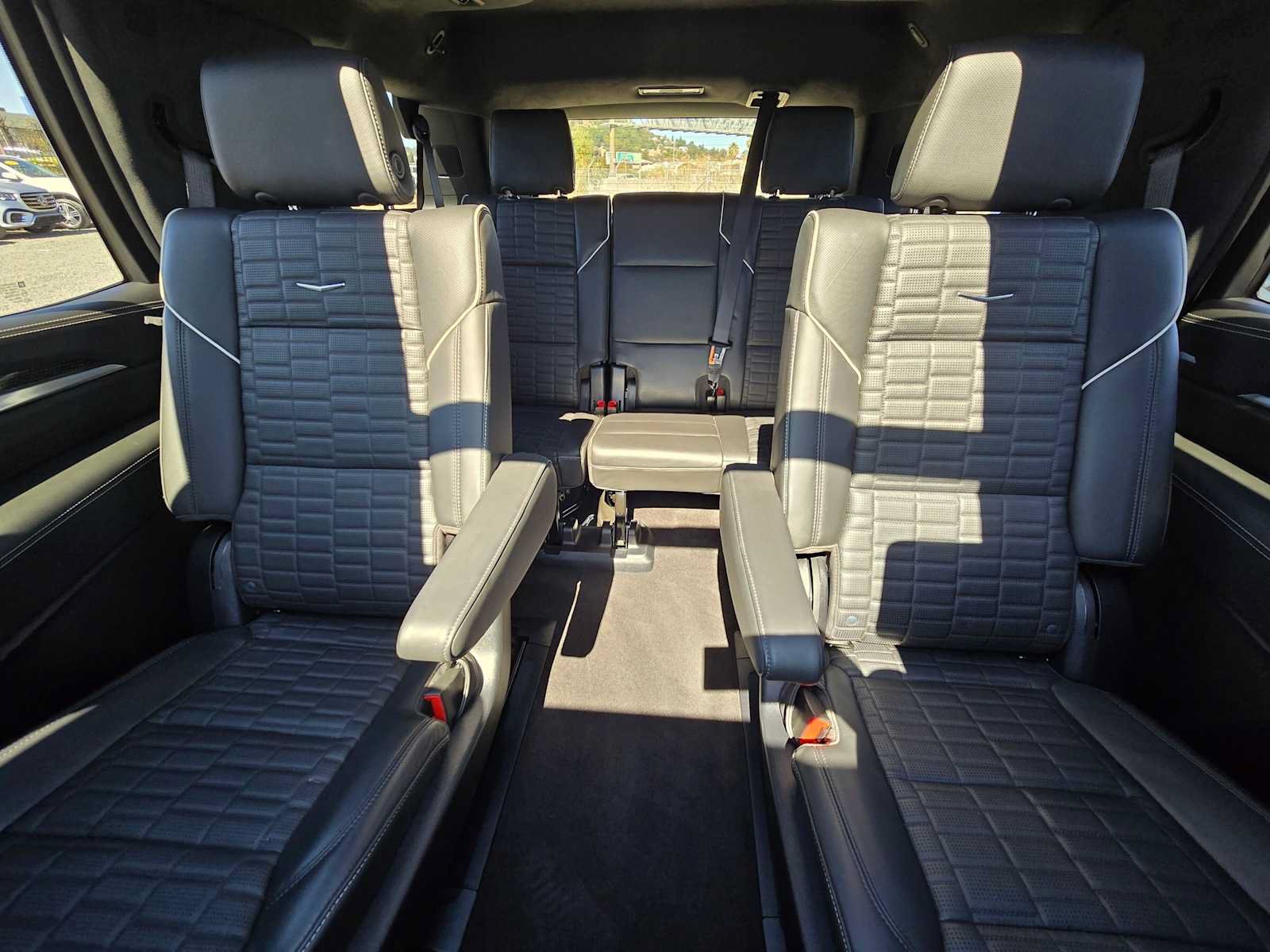 Used 2025 Cadillac Escalade V AWD/4WD image 23