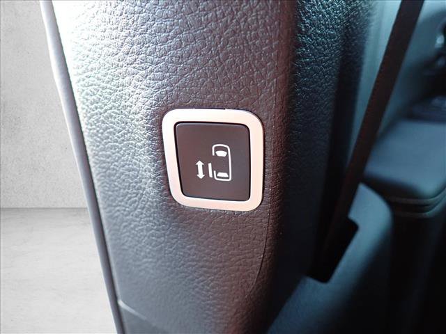New 2027 Chrysler Pacifica Select AWD/4WD image 12