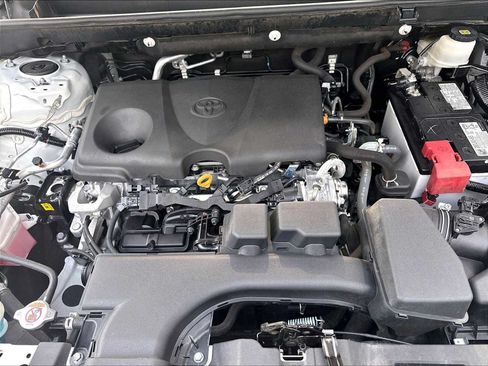 Used 2023 Toyota RAV4 XLE w/ Convenience Package FWD image 12