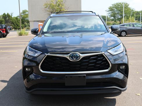 Used 2021 Toyota Highlander Limited AWD/4WD image 12