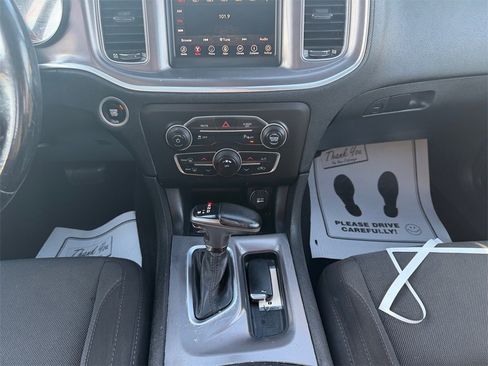 Used 2020 Dodge Charger SXT image 11