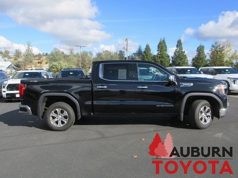 Used 2021 GMC Sierra 1500 SLT w/ X31 Off-Road Package image 3