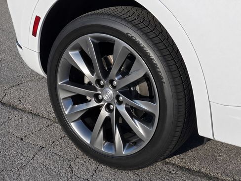 Certified 2021 Buick Envision Avenir FWD image 10