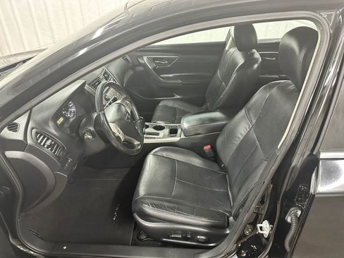 Used 2015 Nissan Altima 2.5 SL w/ Technology Package image 17