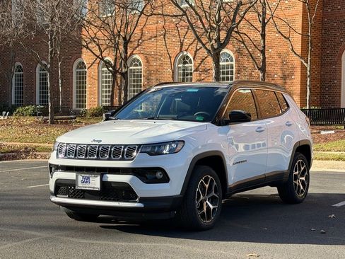 New 2026 Jeep Compass Limited image 3