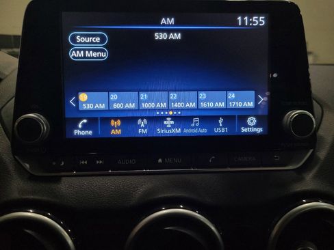 Used 2024 Nissan Sentra SV FWD image 25