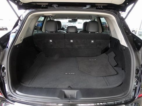 Certified 2024 Nissan Murano SV image 10