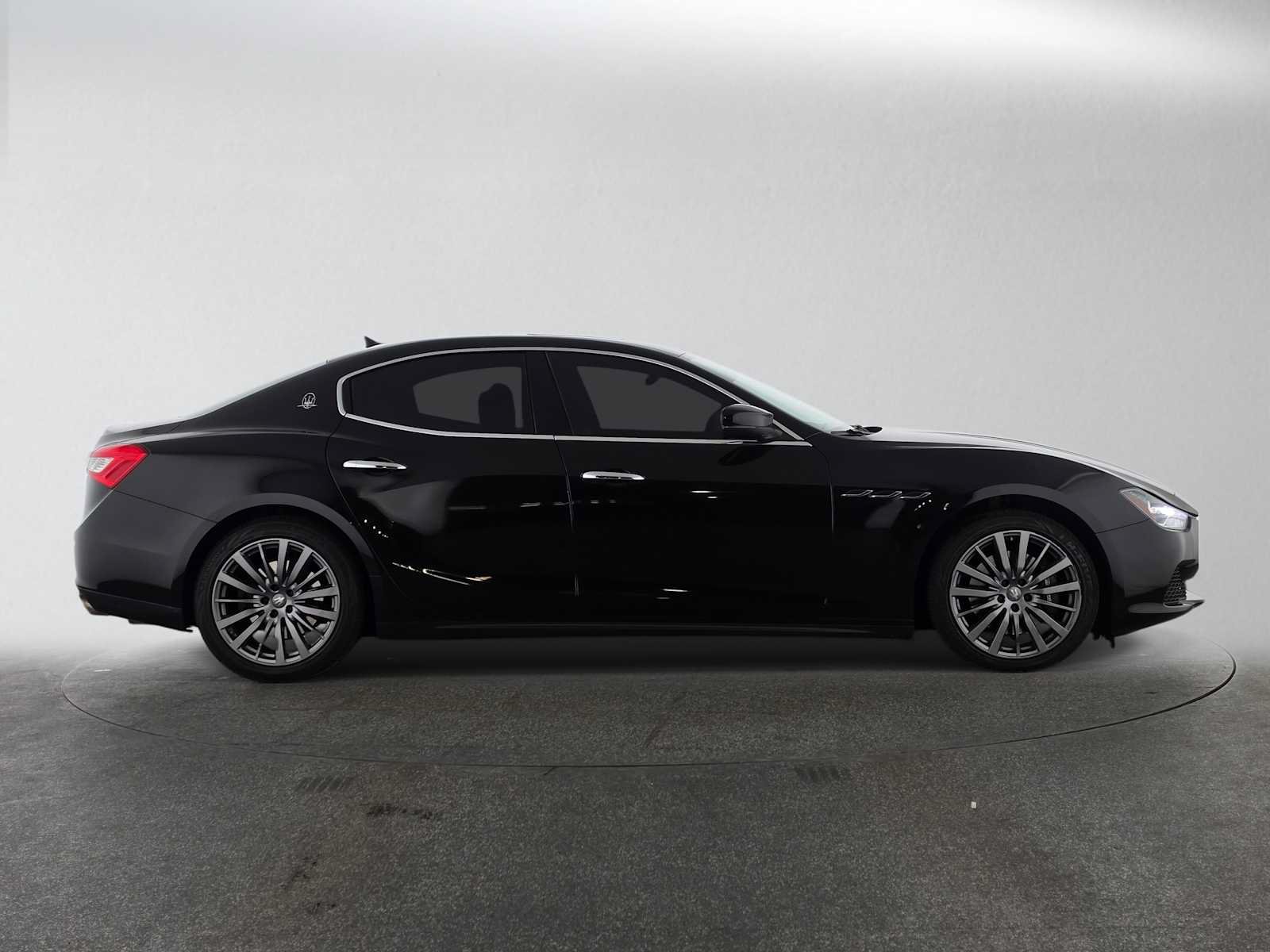 Used 2017 Maserati Ghibli RWD image 6