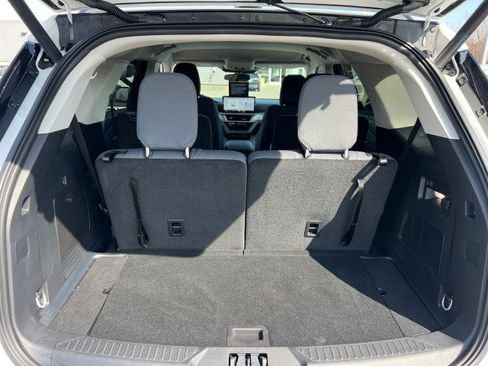 Certified 2025 Ford Explorer Active AWD/4WD image 25