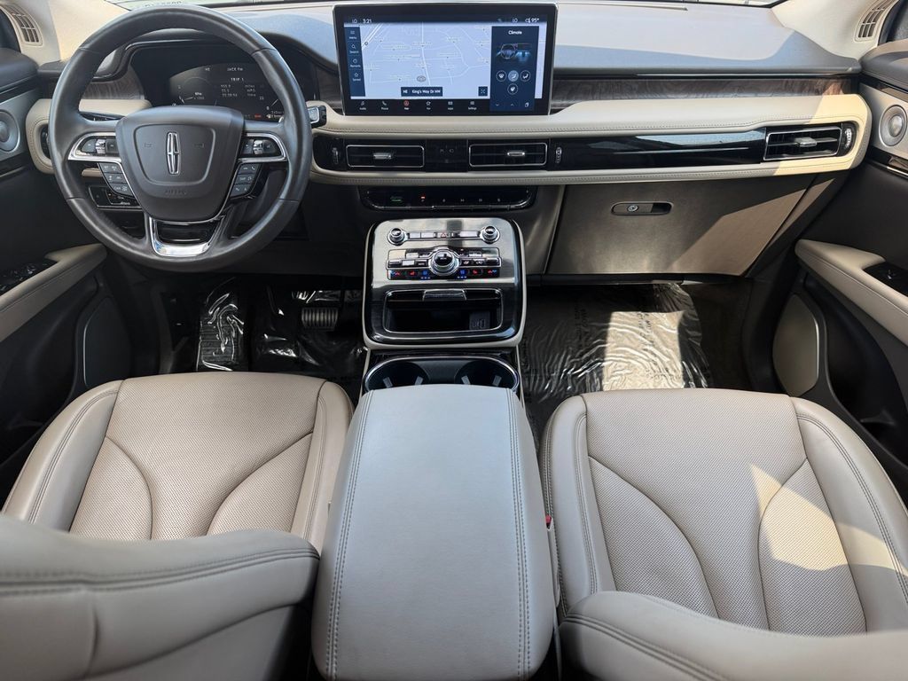 Used 2022 Lincoln Nautilus Reserve w/ Equipment Group 202A AWD/4WD image 18