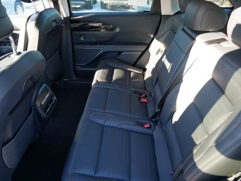 New 2026 Lincoln Nautilus Reserve AWD/4WD image 12