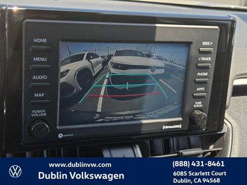 Used 2021 Toyota RAV4 XLE w/ Convenience Package FWD image 14