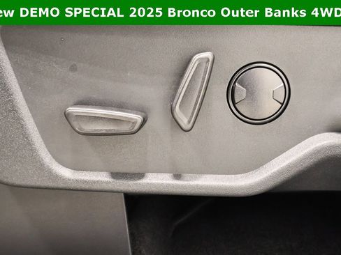 New 2025 Ford Bronco Outer Banks image 11
