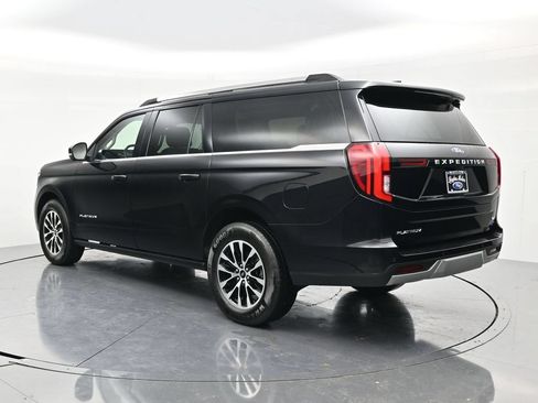Used 2025 Ford Expedition Max Platinum AWD/4WD image 7