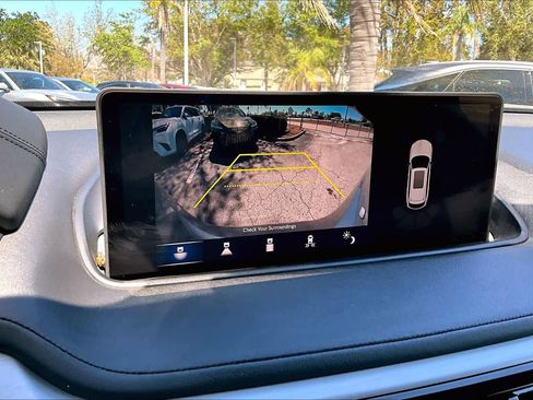 Used 2023 Acura MDX SH-AWD w/ Technology Package image 25