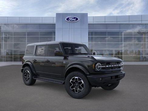 New 2026 Ford Bronco Outer Banks AWD/4WD image 8
