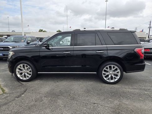 Used 2018 Ford Expedition Limited w/ Equipment Group 302A AWD/4WD image 4
