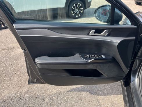 Used 2025 Kia K5 LXS image 18