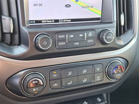 Used 2018 Chevrolet Colorado Z71 w/ Centennial Edition image 15