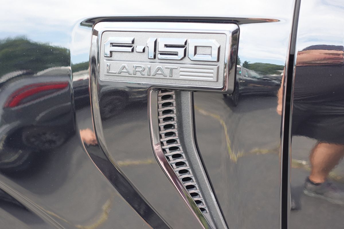 Used 2024 Ford F150 Lariat w/ Equipment Group 502A High AWD/4WD image 15