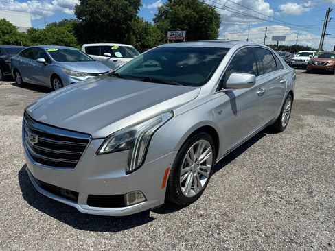 Used 2018 Cadillac XTS Luxury FWD image 1