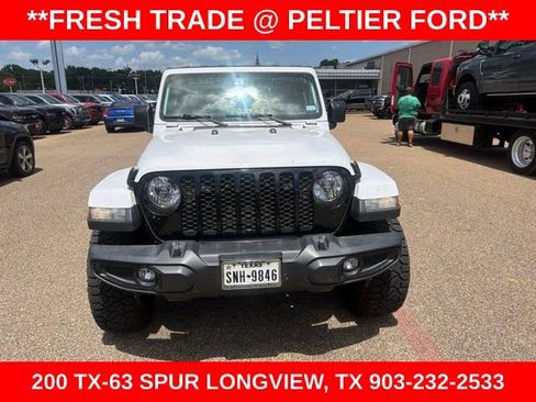 Used 2023 Jeep Gladiator Sport AWD/4WD image 2